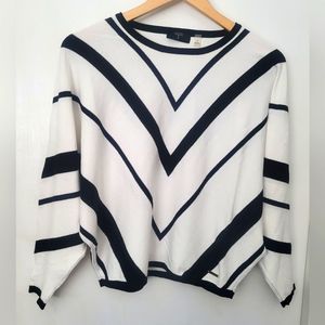 Tahari (M) B&W asymmetrical pattern